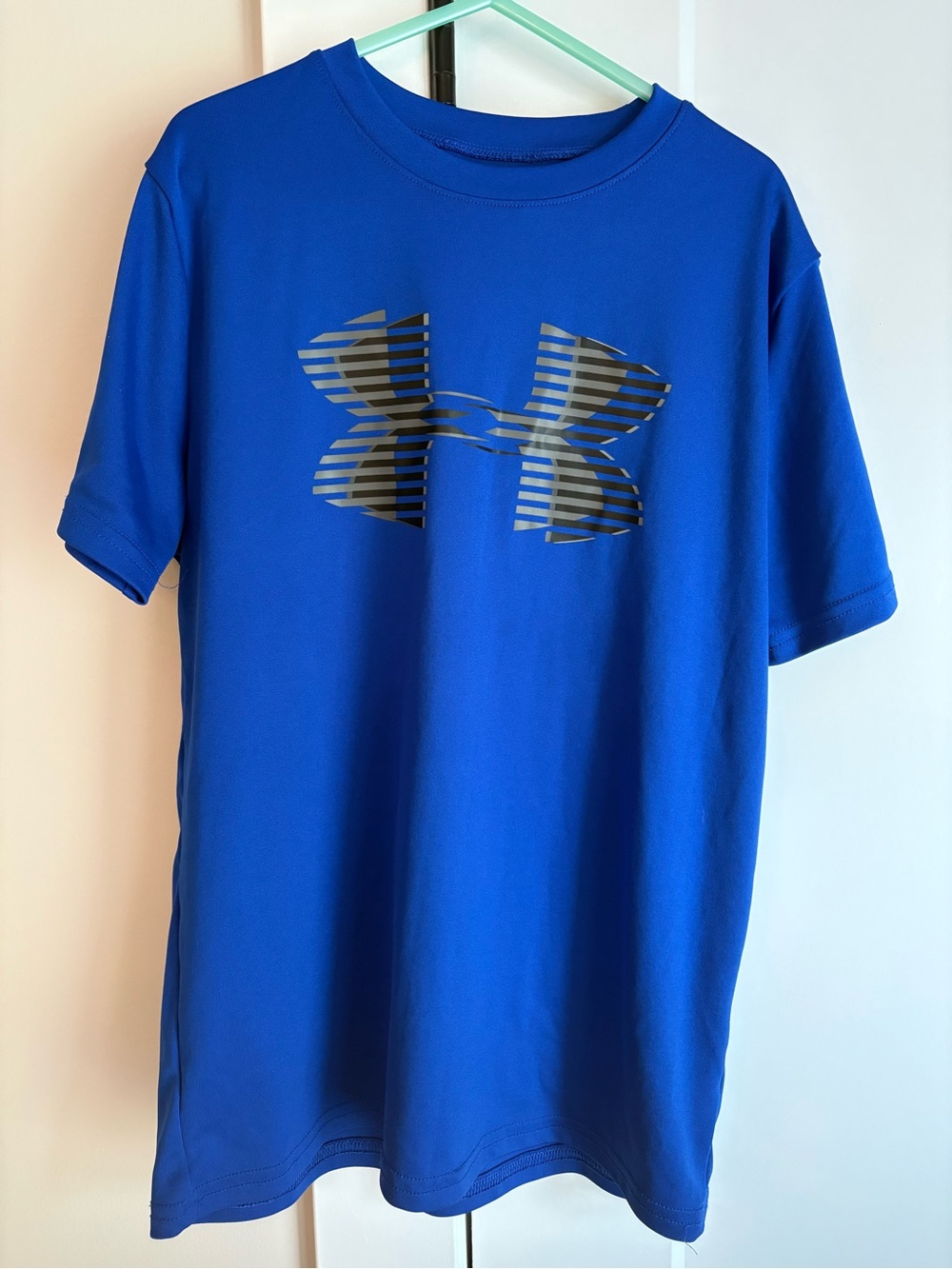 Under Armour Boy’s Royal Blue Short Sleeve Logo Tee